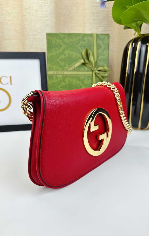 激安グッチバッグコピー背面デザイン